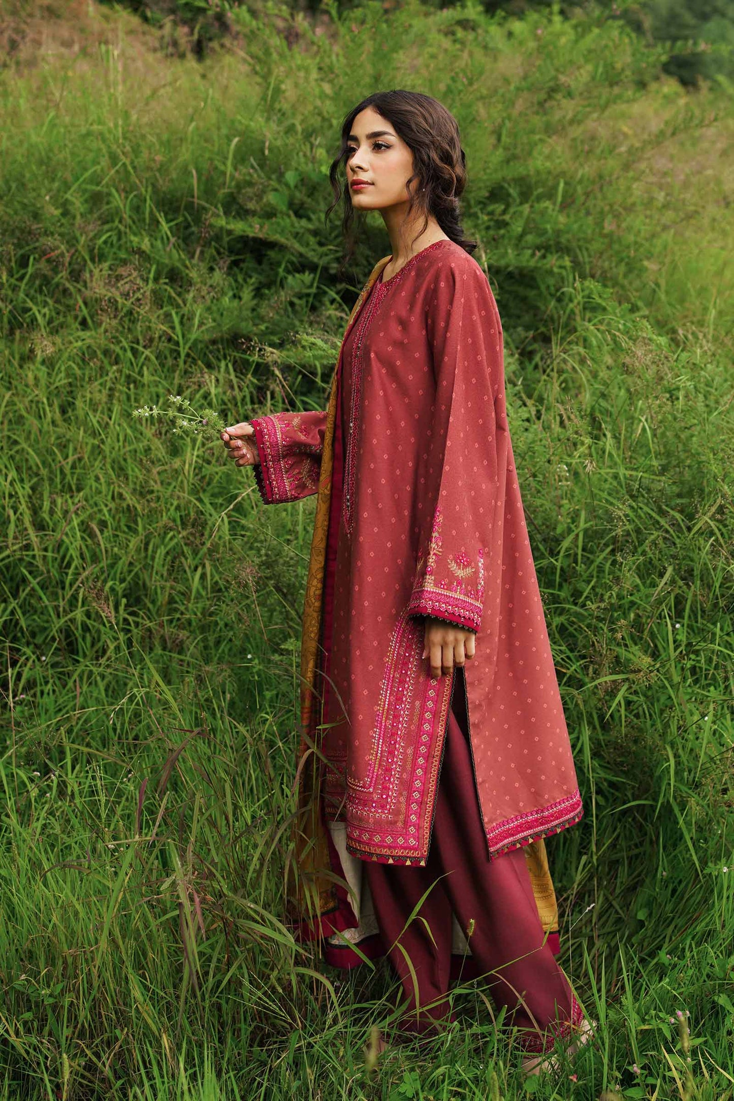 ZW22-7B | Zara Shahjahan Coco Winter Collection 2022 | Unstitched Embroidered Khaddar Linen Suits