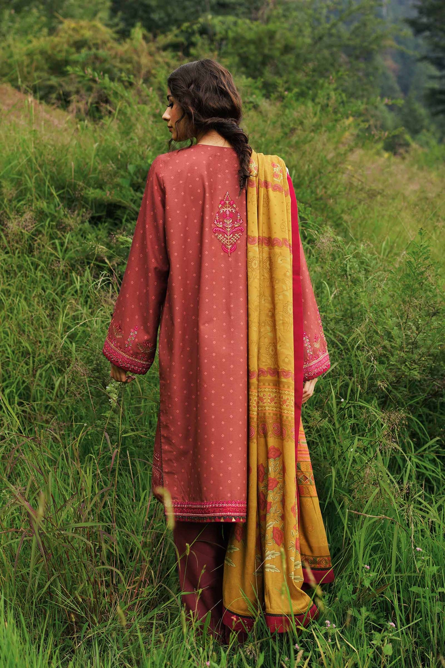 ZW22-7B | Zara Shahjahan Coco Winter Collection 2022 | Unstitched Embroidered Khaddar Linen Suits