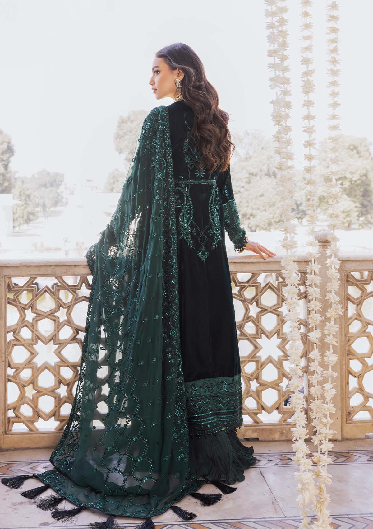BAAGH - LOOK 08 | AIK Atelier Baagh Unstitched Velvet Winter Collection 2022 | Unstitched Embroidered Velvet Suits