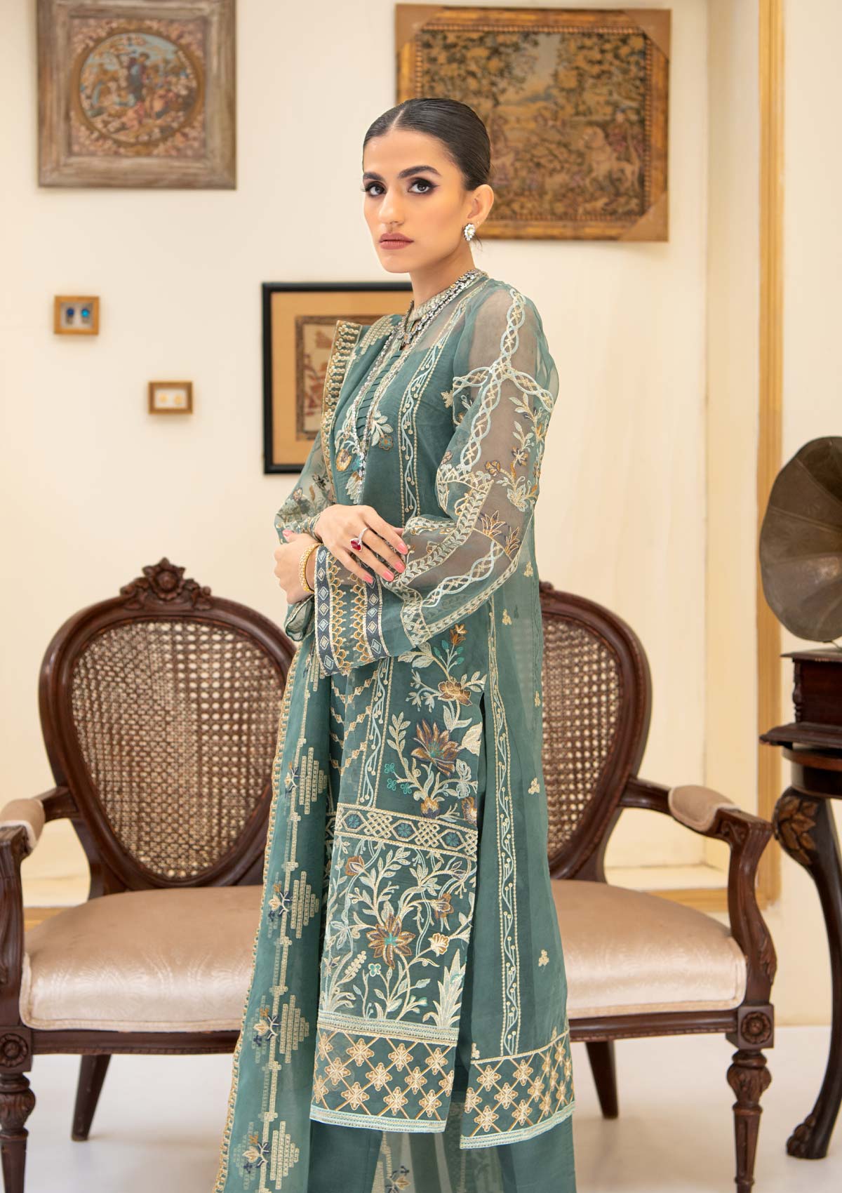 RÊVEUSE - LOOK 05 | AIK Atelier Reveuse Spring 2021 Collection - Organza & Tule | Unstitched mbroidered Organza Suits