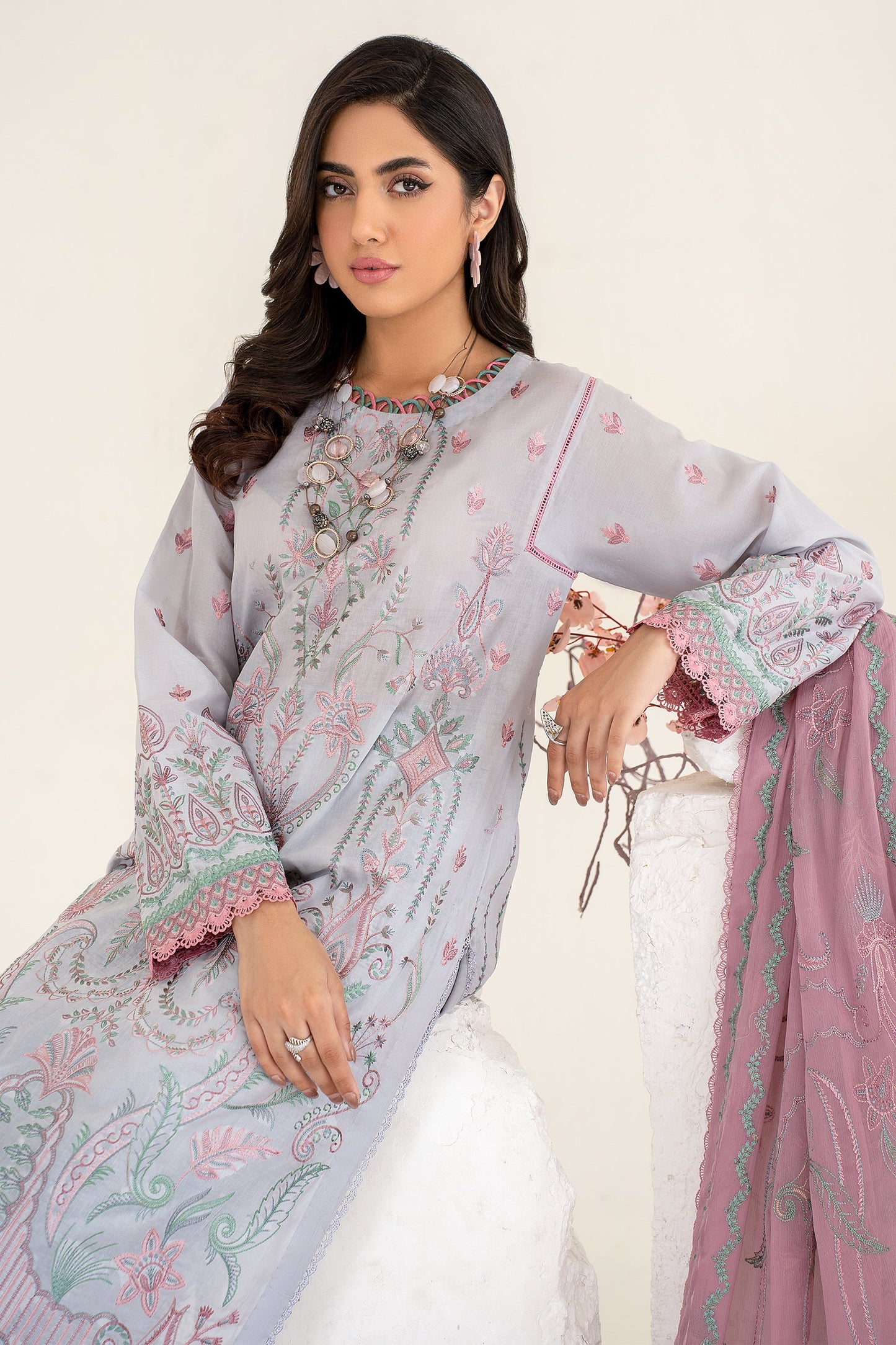 ZEL 04 Izel | Zarif Unstitched Lawn | Eid Ul Adha Collection23