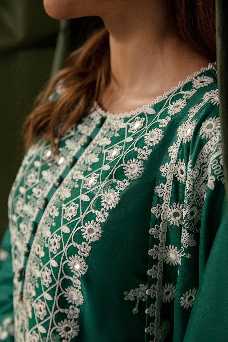 SCARLET JADE-3PC LAWN EMBROIDERED SUIT | Cross Stitch  2023