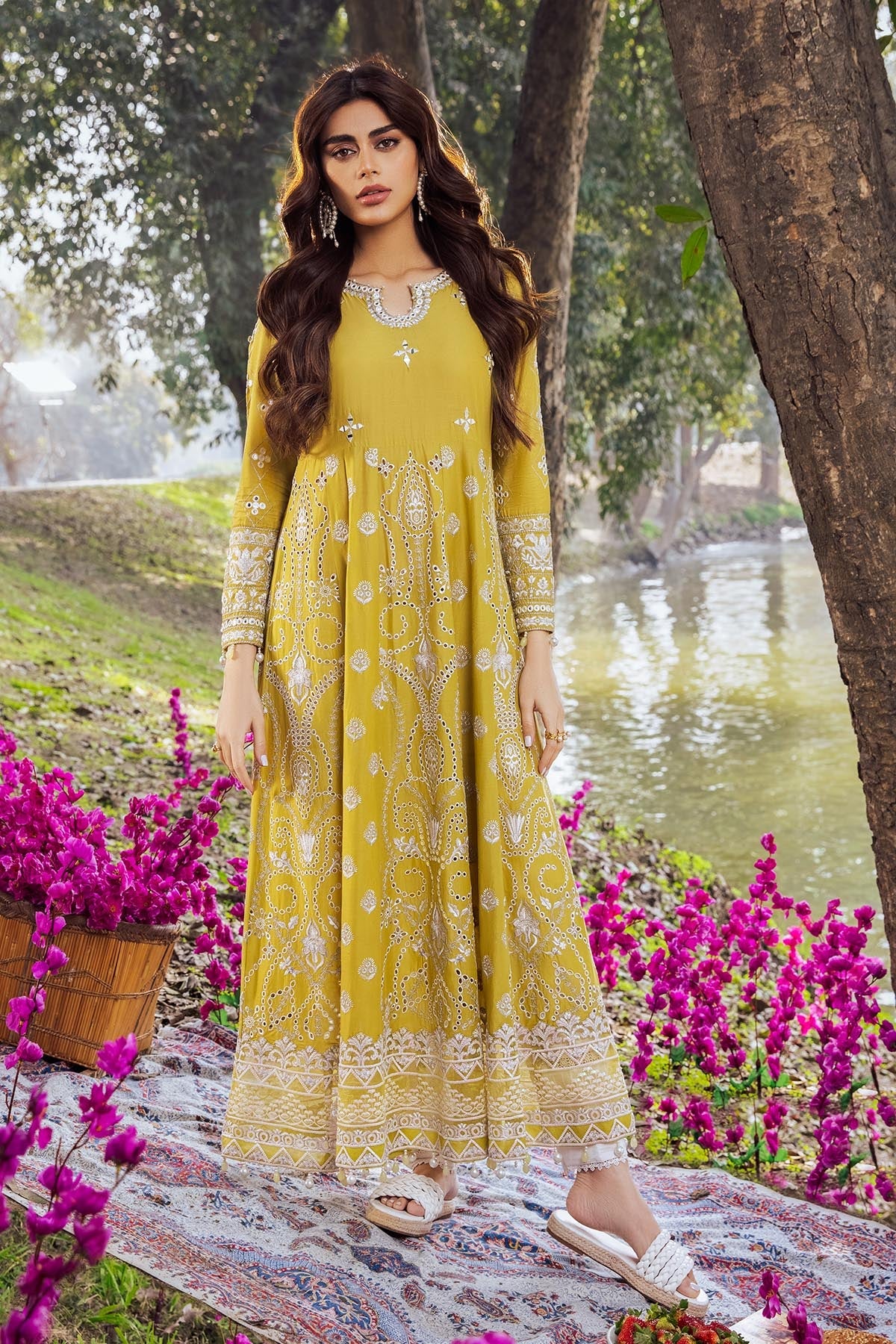 GOLDEN HOUR  NI-27 | Nureh Blooming Summers Exclusive  Luxury Lawn Collection 2022 | Unstitched Embroidered Lawn Suits