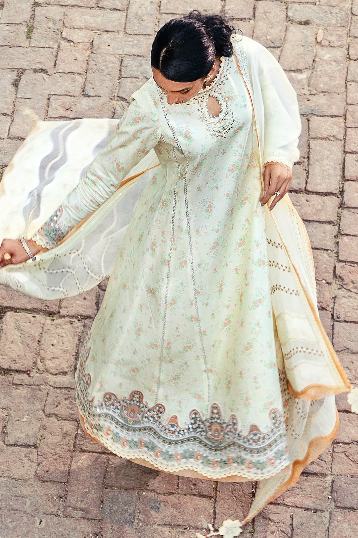 Lime Primerose  |  Jazmin Iris Eid Lawn SS 2023
