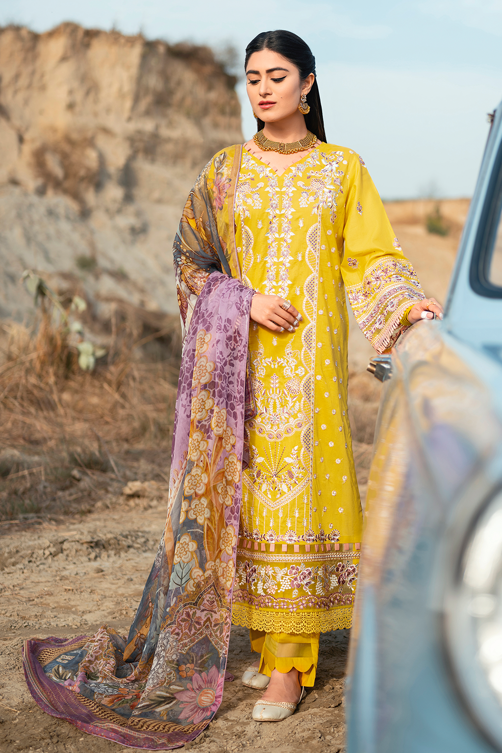 Y-609  |  Ramsha Riwayat Luxury Lawn Vol 7 Collection | Unstitched Lawn Embroidered Suits