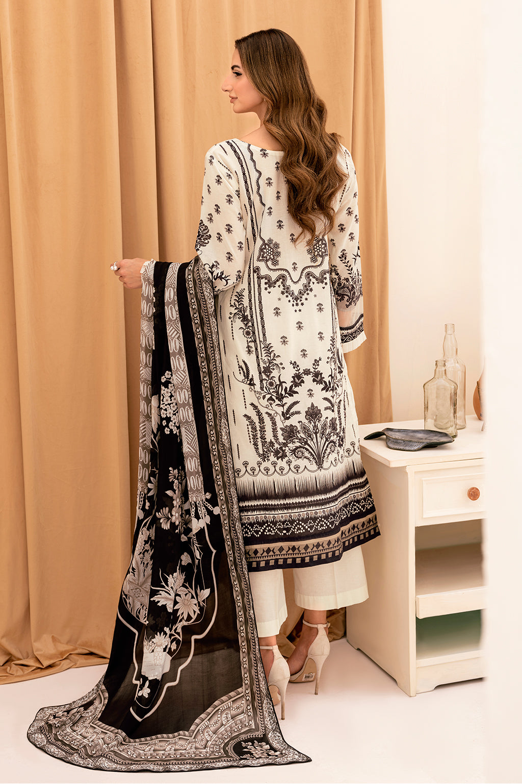 Y-704 |  Ramsha Riwayat Luxury Lawn Vol 7 Collection | Unstitched Lawn Embroidered Suits