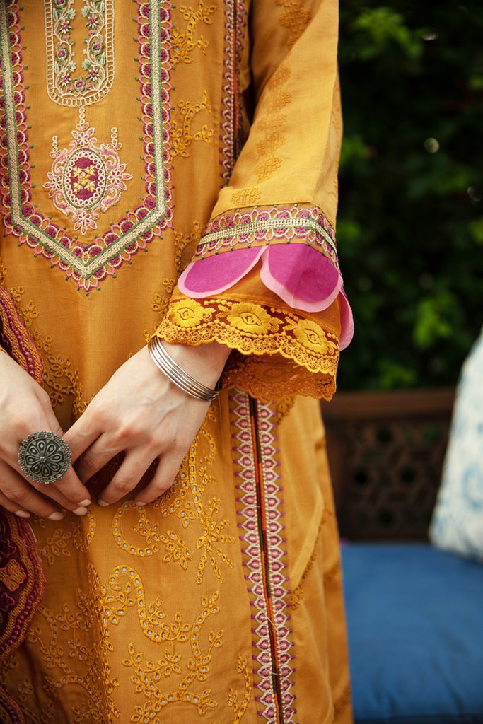NW-13 | Qalamkar Qline Linen Winter Collection 2021 | Unstitched Embroidered Organza Suits