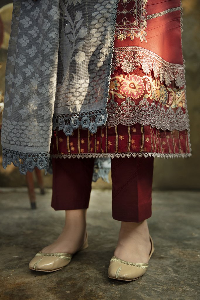 NW-02 | Qalamkar Qline Linen Winter Collection 2021 | Unstitched Embroidered Organza Suits