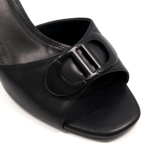 MANORA - BLACK