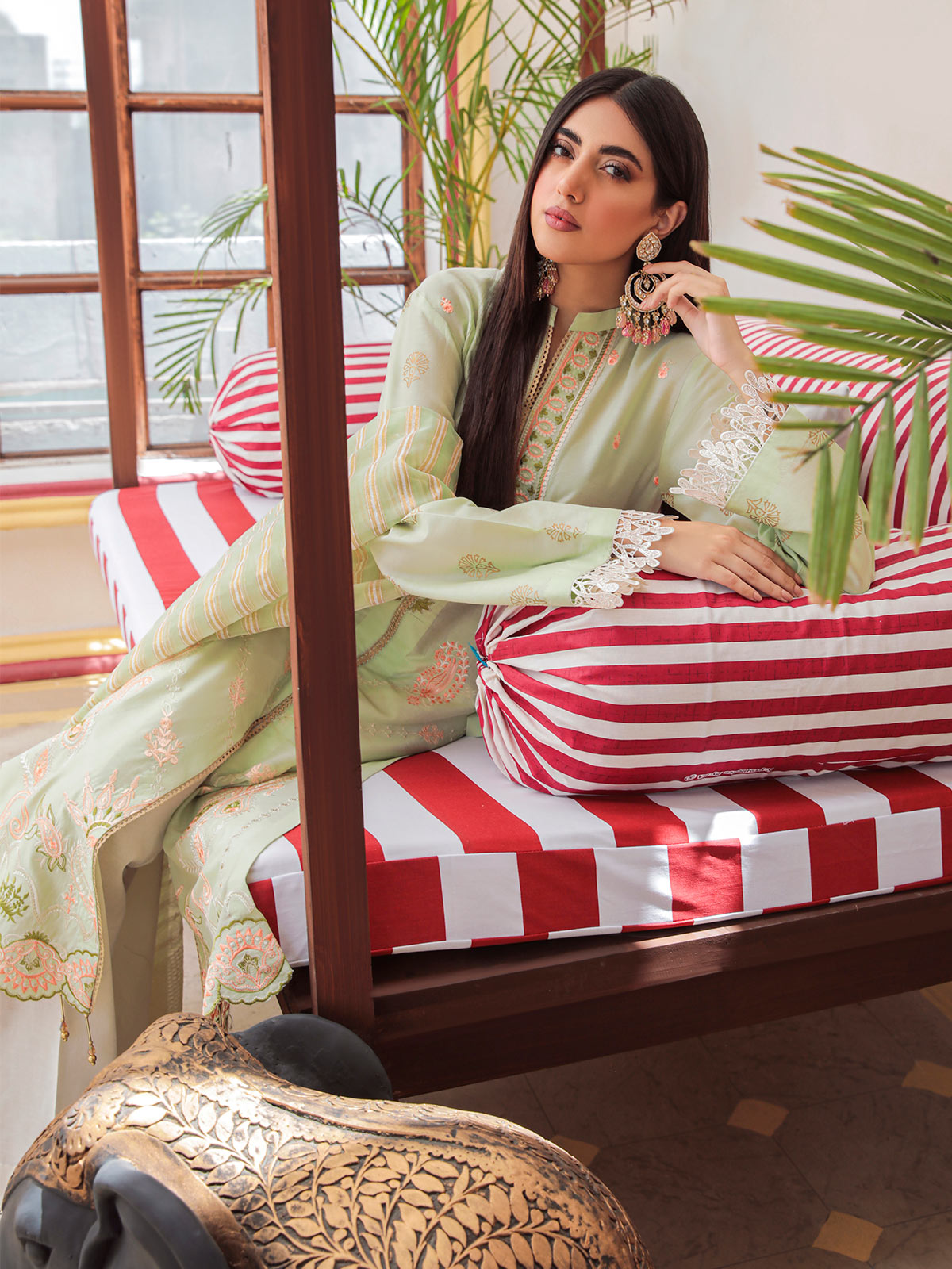 Nissa Festive By RajBari '22  D#05 | Unstitched Embroidered Jacquard Suit